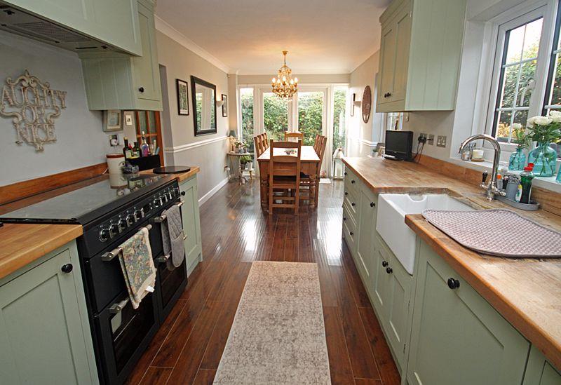 Kitchen dining room