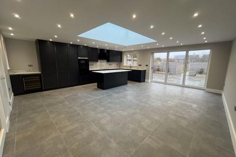 12 Albion Road, Pitstone, Leighton Buzzard, LU7 9AY
