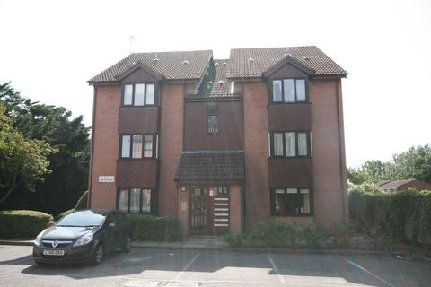 Studio to rent, Pentland Place, Northolt