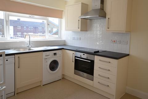 3 bedroom flat to rent, Yorktown Road