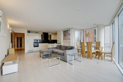 2 bedroom apartment to rent, Balearic Apartments Western Gateway E16