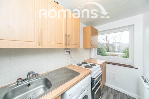 Studio to rent, Kendrick Road, Reading