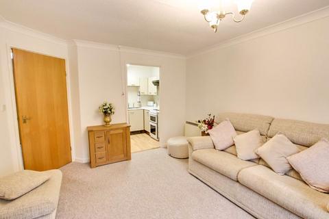 1 bedroom apartment for sale, Raleigh Court, Trowbridge