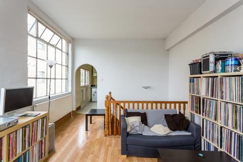 1 bedroom flat to rent, Palace Mews, Walthamstow, London, E17