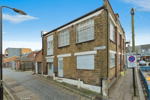 1 bedroom flat to rent, Palace Mews, Walthamstow, London, E17