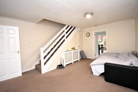 2 bedroom end of terrace house to rent, Aylesbury HP19