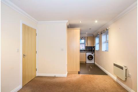 2 bedroom flat to rent, Stanley Road, Bournemouth