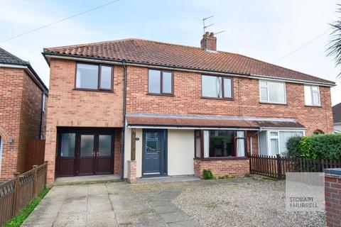 4 bedroom detached house for sale, Furze Road, Norwich NR7