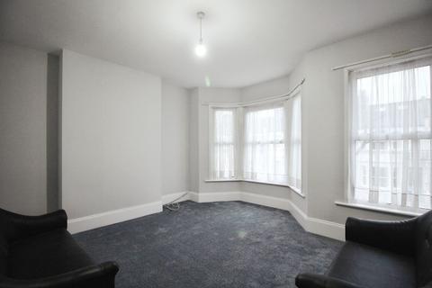 1 bedroom flat to rent, Churchill Road, London, NW2