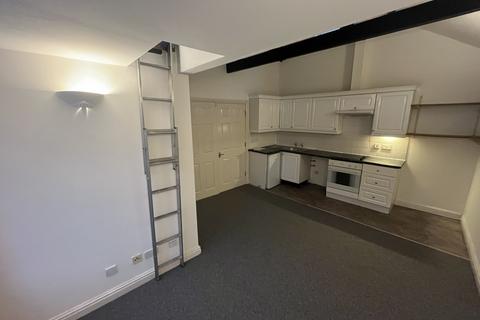 1 bedroom property to rent, Coopers Mews, Town Centre - Ref: P5135