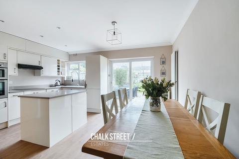 129 Stanley Road, Hornchurch, RM12 4JP