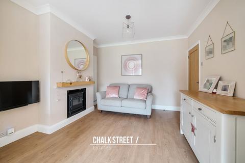 129 Stanley Road, Hornchurch, RM12 4JP