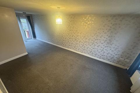 2 bedroom mews to rent, Lowerbrook Close, Horwich