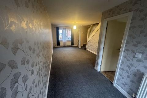 2 bedroom mews to rent, Lowerbrook Close, Horwich