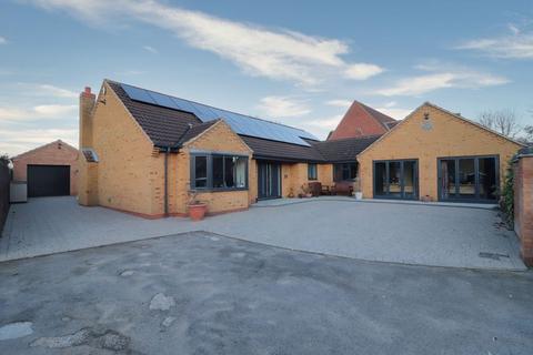 undefined, Fox Court, Crowle
