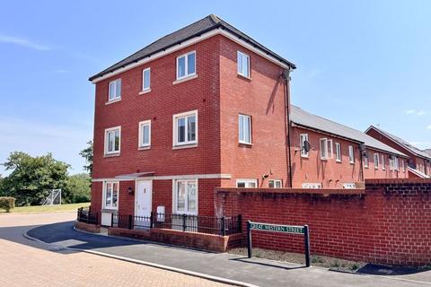 4 bedroom semi-detached house to rent, Great Western Street, Frome