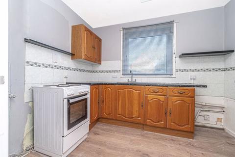 2 bedroom flat for sale, Howard Place, Dysart