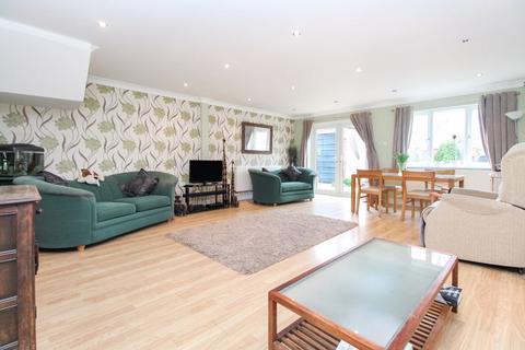 4 bedroom detached house for sale, Ringwood Close, Bedford MK42