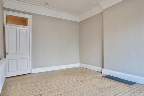 2 bedroom flat to rent, Ferry Road, Newhaven, Edinburgh, EH6