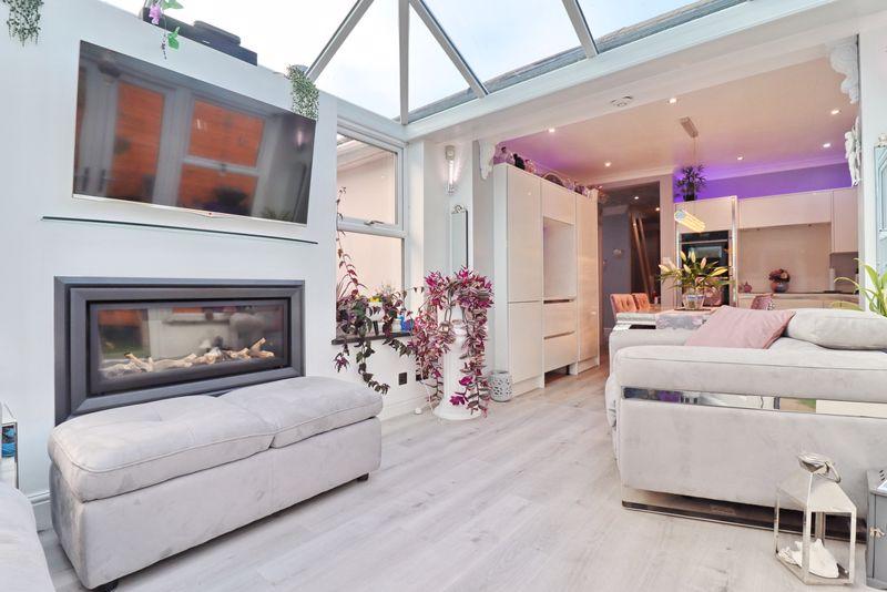 Conservatory/Kitchen