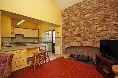 3 bedroom terraced house for sale, Treborth Road, Bangor, Gwynedd, LL57