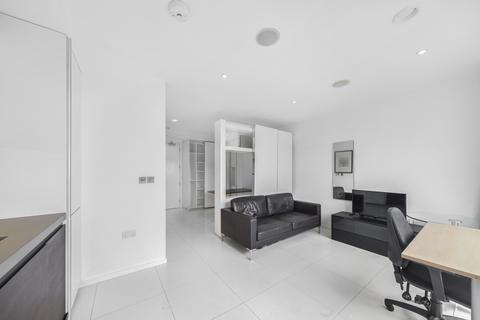 Studio to rent, Baltimore Wharf, Canary Wharf, London, E14