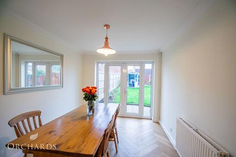 3 bedroom link detached house to rent, Willow Way, Bedford MK45