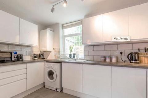 8 bedroom end of terrace house to rent, Edenhall Avenue, Fallowfield, Manchester, M19 2BG