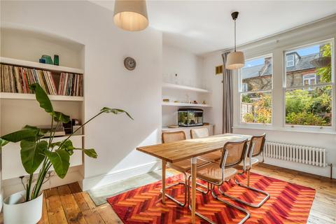 122 Hewitt Avenue, London, N22 6QE