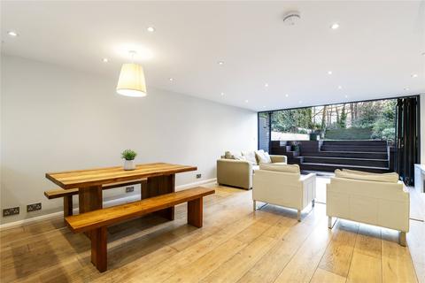 12 Shepherds Close, London, N6 5AG