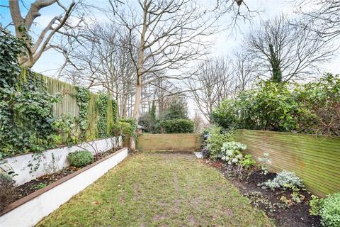12 Shepherds Close, London, N6 5AG