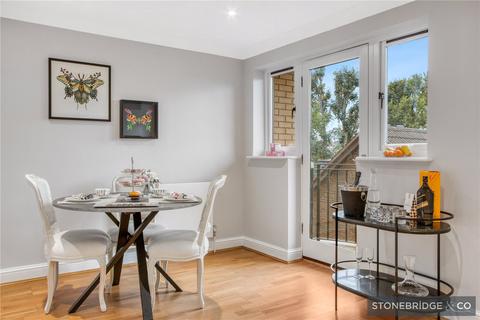 6 Ridgeway Gardens, London, N6 5XR