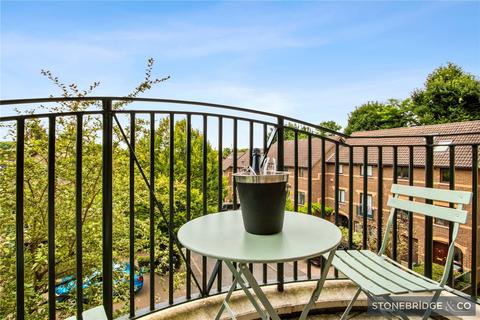 6 Ridgeway Gardens, London, N6 5XR
