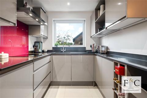 37 Ridgeway Gardens, London, N6 5XR