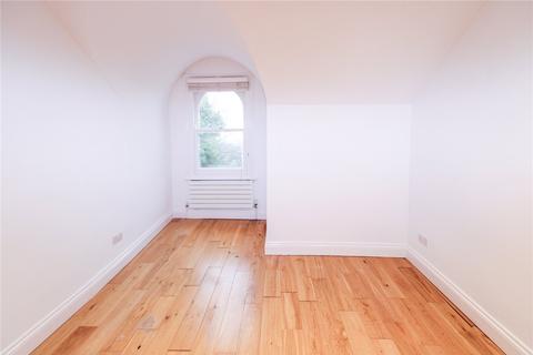 2 bedroom apartment to rent, Beulah Hill, London, SE19