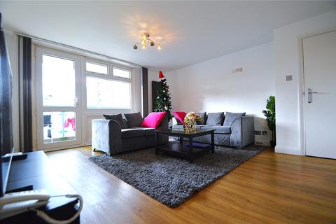 2 bedroom apartment to rent, Alcester Road, Wallington, SM6