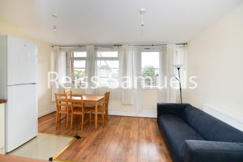 4 bedroom maisonette to rent, Olney Road, Kennington, Southwark,London SE17