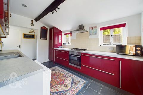 3 bedroom cottage for sale, Danesbower Lane, Blofield, Norwich