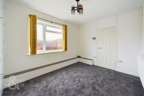 1 bedroom semi-detached bungalow for sale, Lincoln Close, Hingham, Norwich