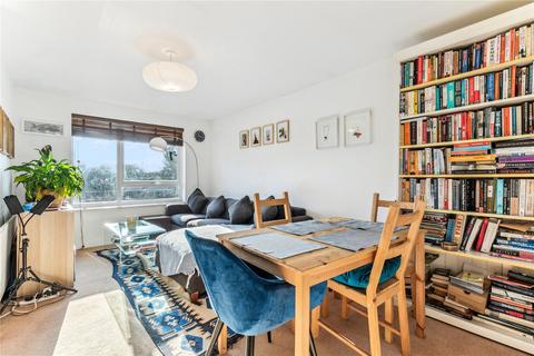 1 bedroom apartment for sale, Chivalry Road, SW11