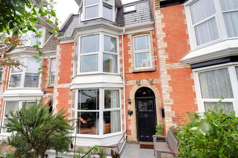 6 bedroom terraced house for sale, Station Road, Ilfracombe, Devon, EX34