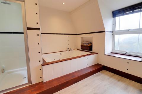 24 Station Road, Ilfracombe, EX34 8DJ