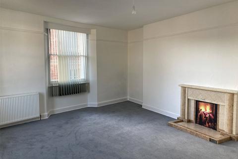 3 bedroom apartment to rent, Park Street, Minehead, Somerset, TA24