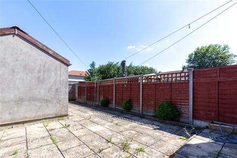 3 bedroom terraced house to rent, Tredegar Road, Bristol BS16