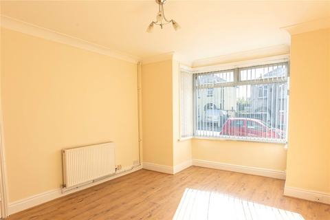 3 bedroom semi-detached house to rent, Stonebridge Park, Bristol BS5