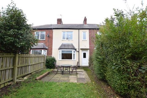 2 bedroom terraced house to rent, Manor Avenue, Newburn, NE15