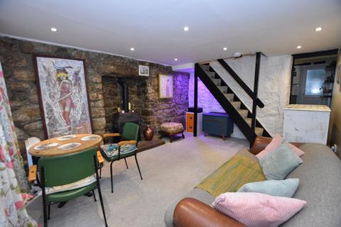 2 Chapel Terrace, Carn Brea Village, Redruth, TR15 3BG