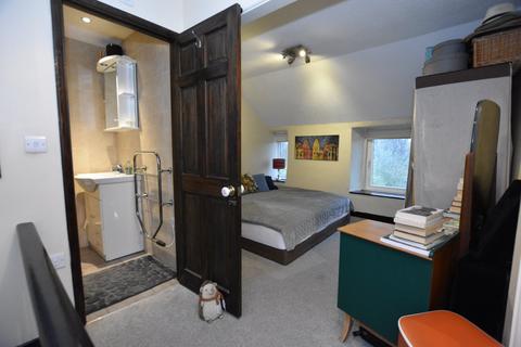 2 Chapel Terrace, Carn Brea Village, Redruth, TR15 3BG