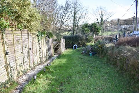 2 Chapel Terrace, Carn Brea Village, Redruth, TR15 3BG