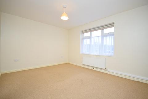 2 bedroom apartment to rent, Birdbush Avenue, Essex CB11